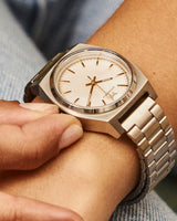 Dune Silver Oyster Watch